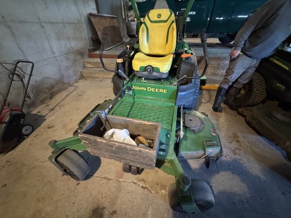 Image of John Deere Z997R equipment image 4