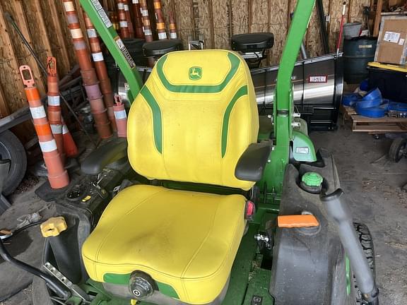 Image of John Deere Z997R equipment image 1