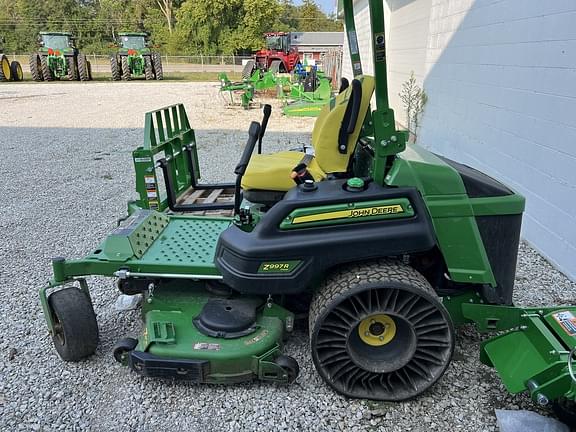 Image of John Deere Z997R equipment image 2