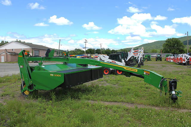 Image of John Deere S300 equipment image 2