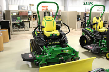 2023 John Deere Z760R Equipment Image0