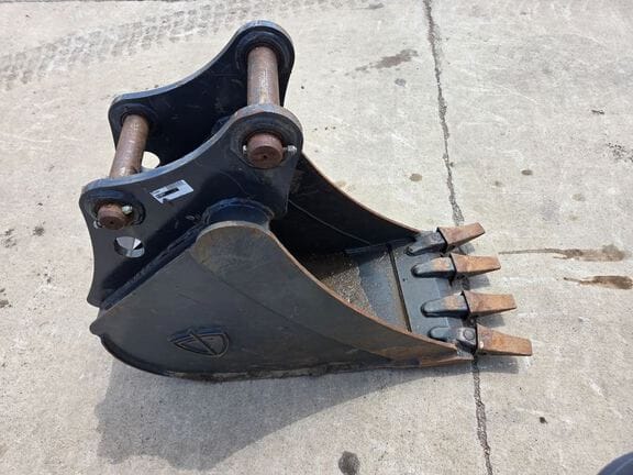 2023 JRB Excavator Bucket Equipment Image0