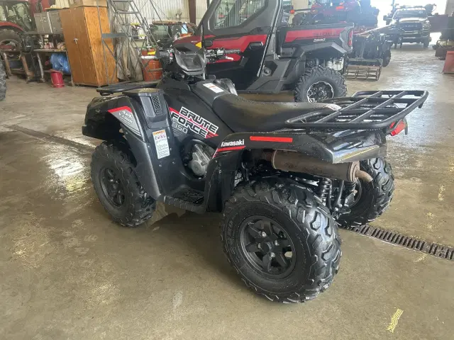 Image of Kawasaki Brute Force 750 equipment image 4