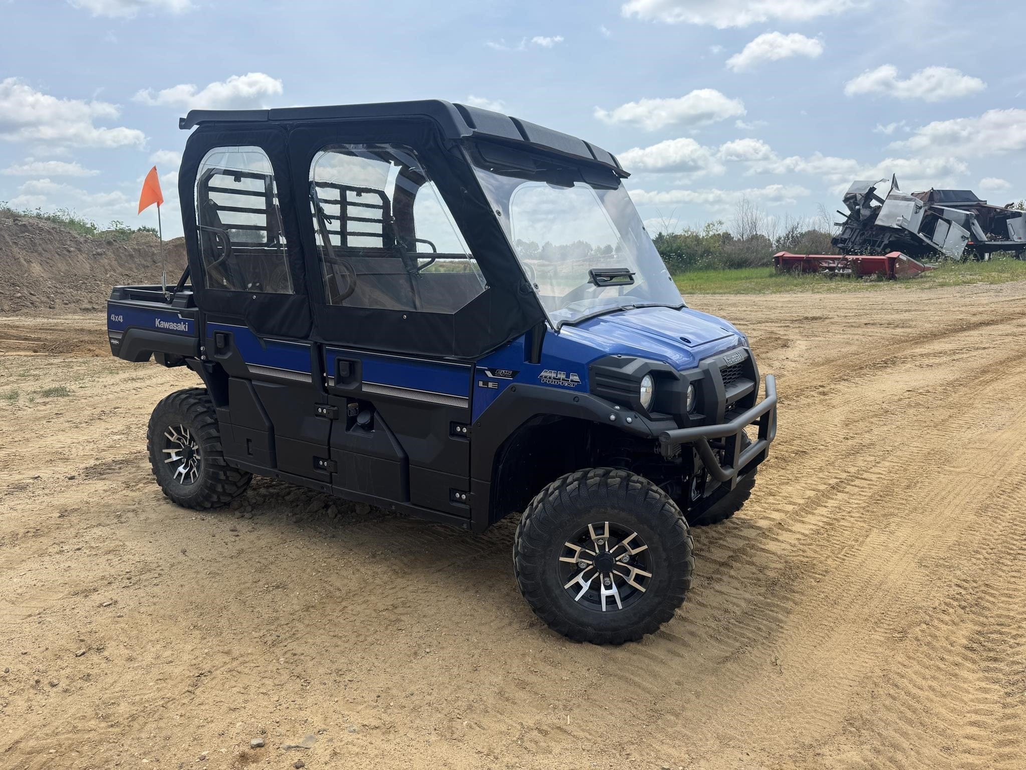 2023 Kawasaki Mule Pro FXT EPS LE Equipment Image0