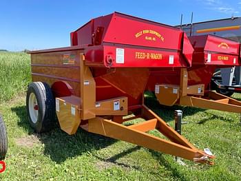 2024 Kelly Ryan Feed-R-Wagon Equipment Image0