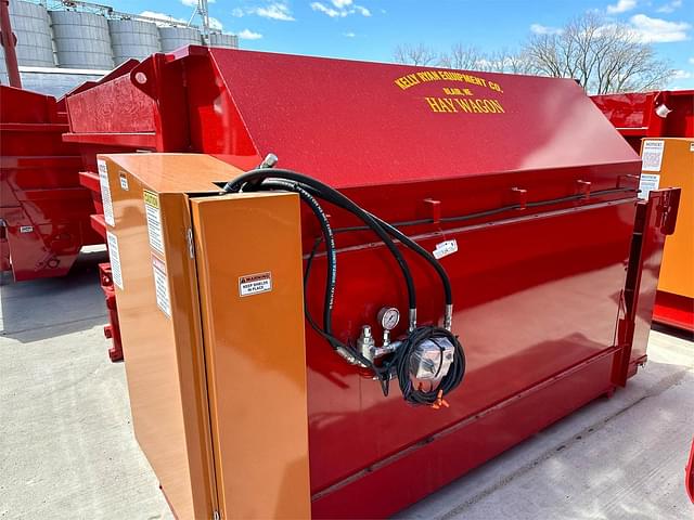 Image of Kelly Ryan Feed-R-Wagon equipment image 2