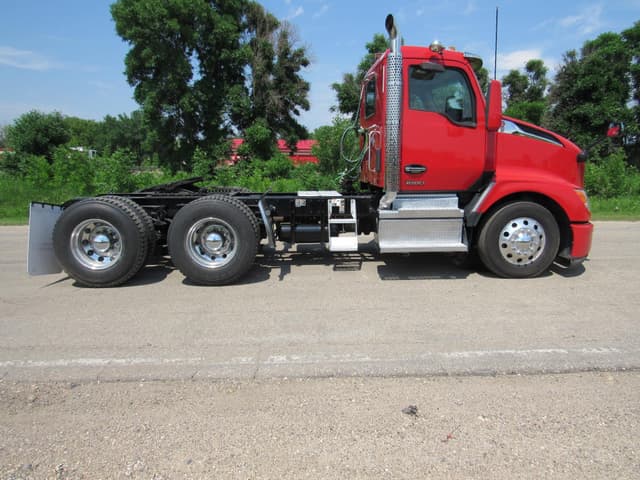 Image of Kenworth T680 equipment image 4