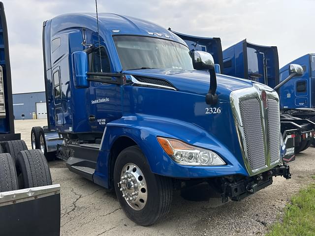 Image of Kenworth T680 equipment image 2