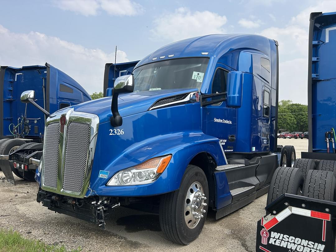 Image of Kenworth T680 Primary image