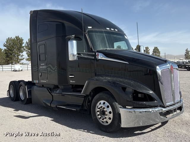 Image of Kenworth T680 equipment image 2
