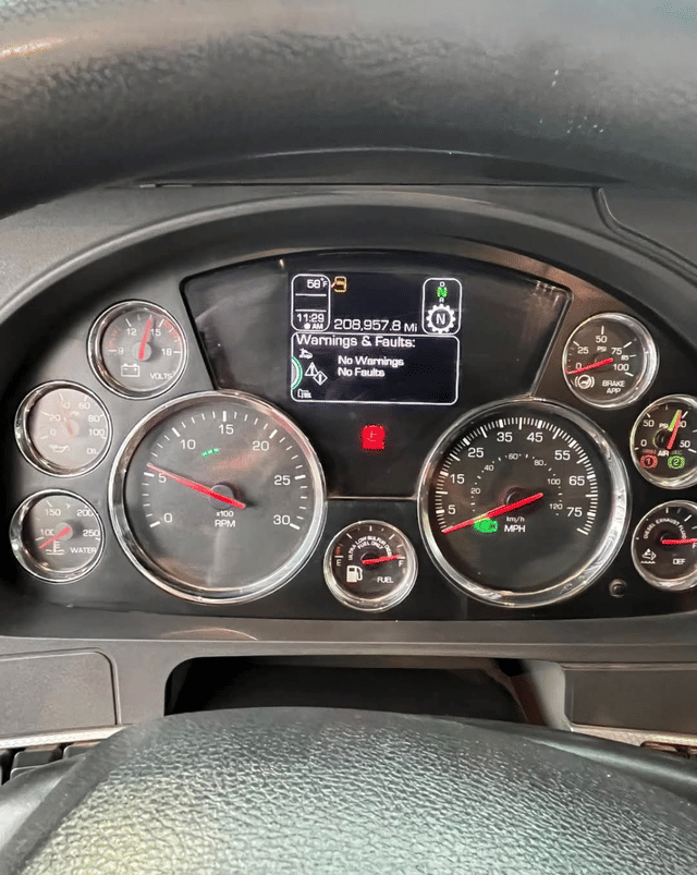 Image of Kenworth T880 equipment image 4