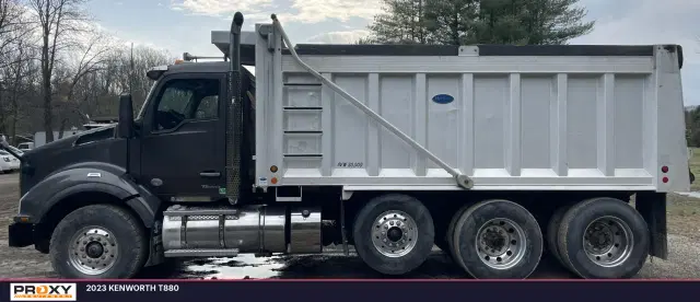 Image of Kenworth T880 equipment image 1