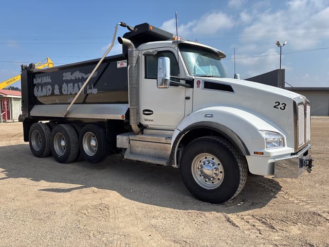 Image of Kenworth T880 equipment image 1