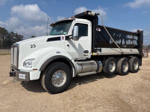 2023 Kenworth T880 Image
