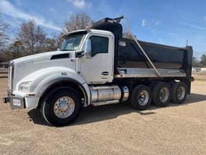 2023 Kenworth T880 Image