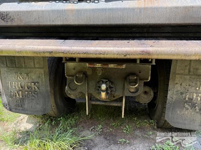 Image of Kenworth T880 equipment image 4
