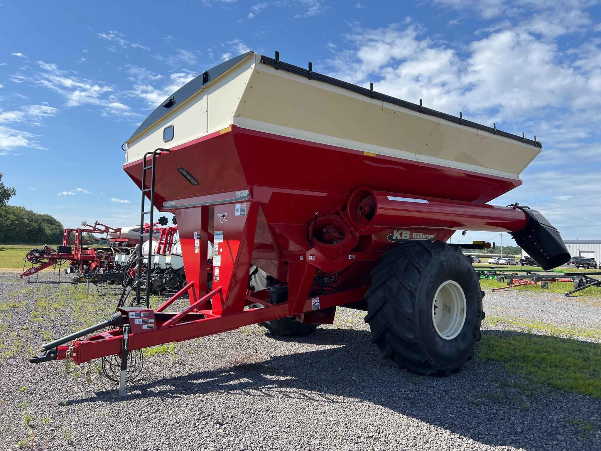 2023 Killbros 1135 Equipment Image0