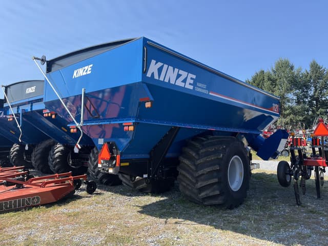 Image of Kinze 1121 equipment image 1