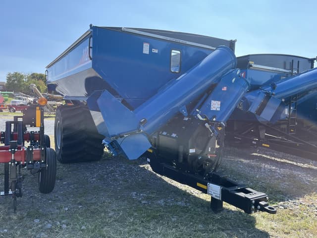 Image of Kinze 1121 equipment image 3