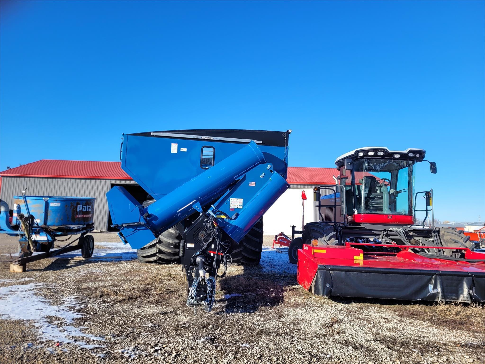 2023 Kinze 1121 Equipment Image0