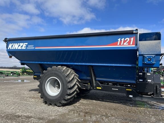 Main image Kinze 1121