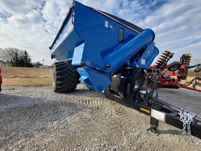 Image of Kinze 1121 equipment image 2