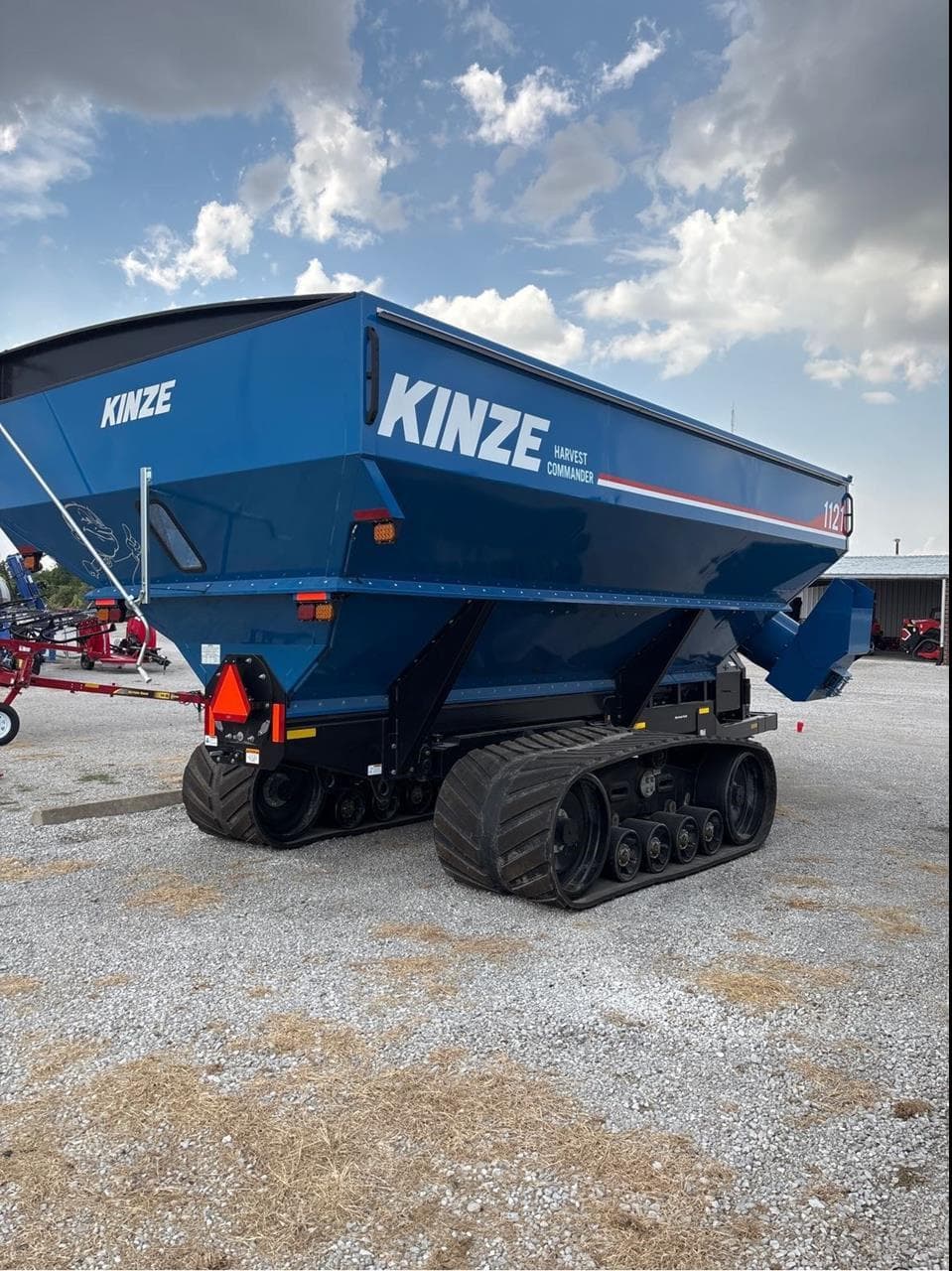 Image of Kinze 1121 Primary image