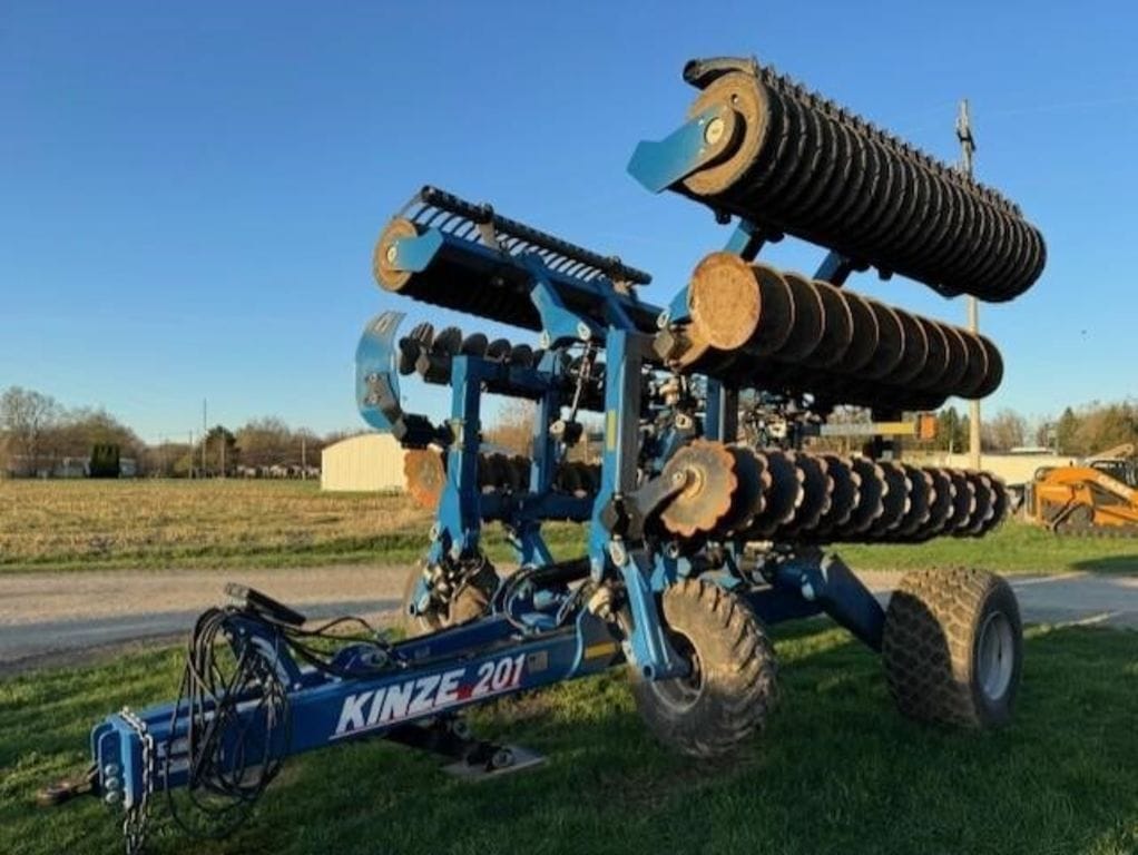 Main image Kinze Mach Till 201