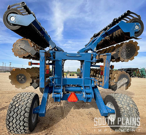 Image of Kinze Mach Till 201 equipment image 4