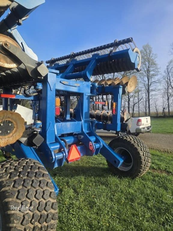 Image of Kinze Mach Till 261 equipment image 3