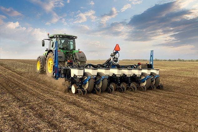 2023 Kinze 3005 Equipment Image0