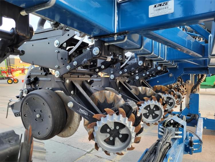 2023 Kinze 3605 Planting Planters for Sale Tractor Zoom