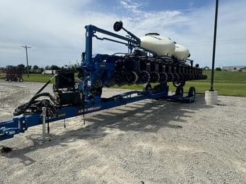 Main image Kinze 3665