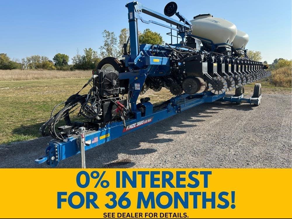 2023 Kinze 3665 Equipment Image0