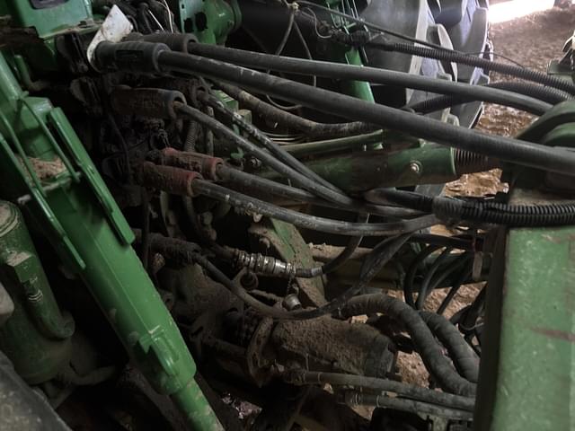Image of Kinze 3665 equipment image 4