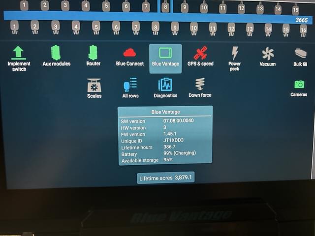 Image of Kinze 3665 equipment image 1