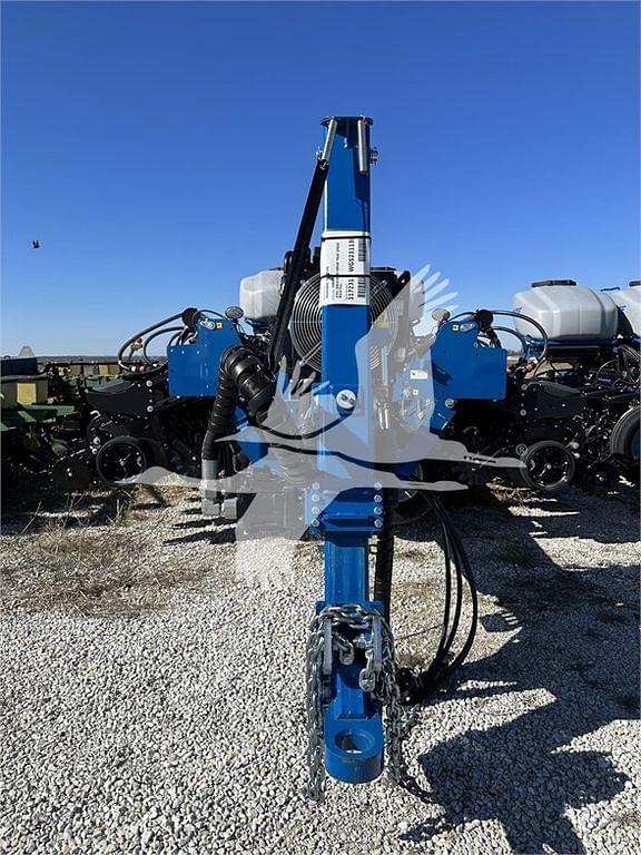 Image of Kinze 4705 equipment image 4