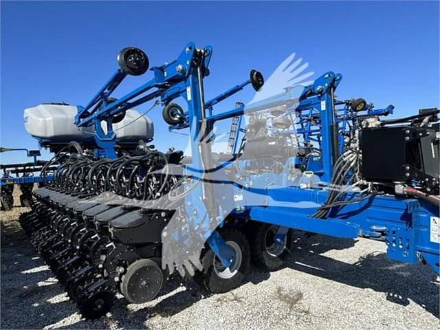 Image of Kinze 4705 equipment image 1