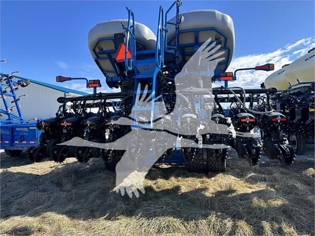 Image of Kinze 4705 equipment image 3