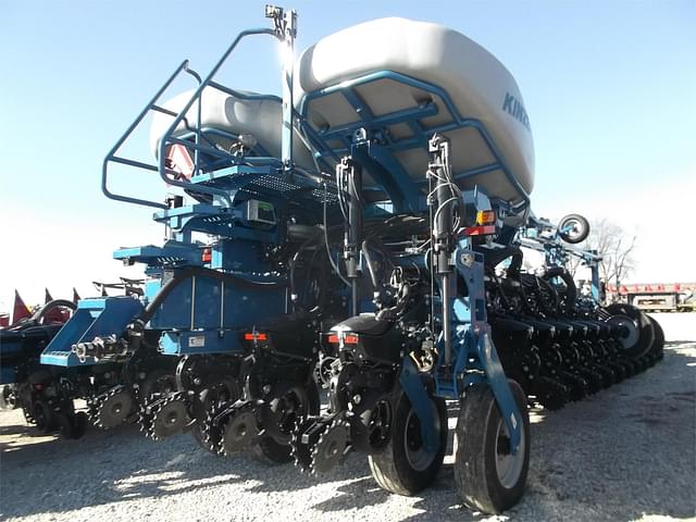 Image of Kinze 4905 equipment image 4