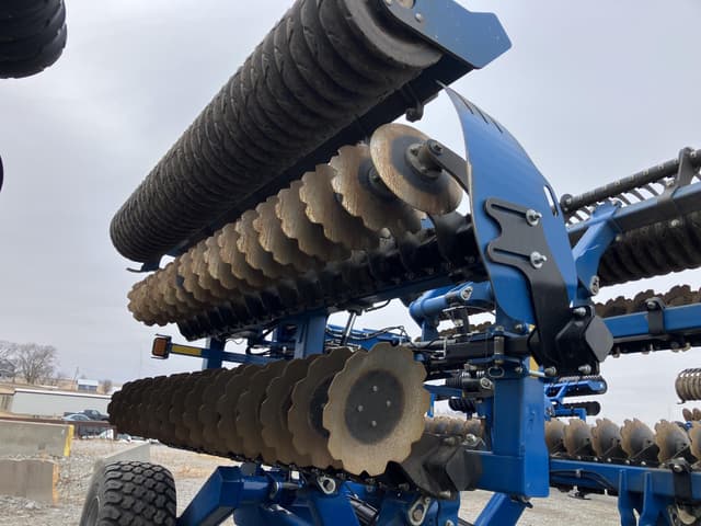 Image of Kinze Mach Till 261 equipment image 1