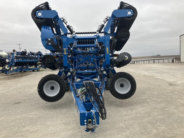 Image of Kinze Mach Till 302 equipment image 1