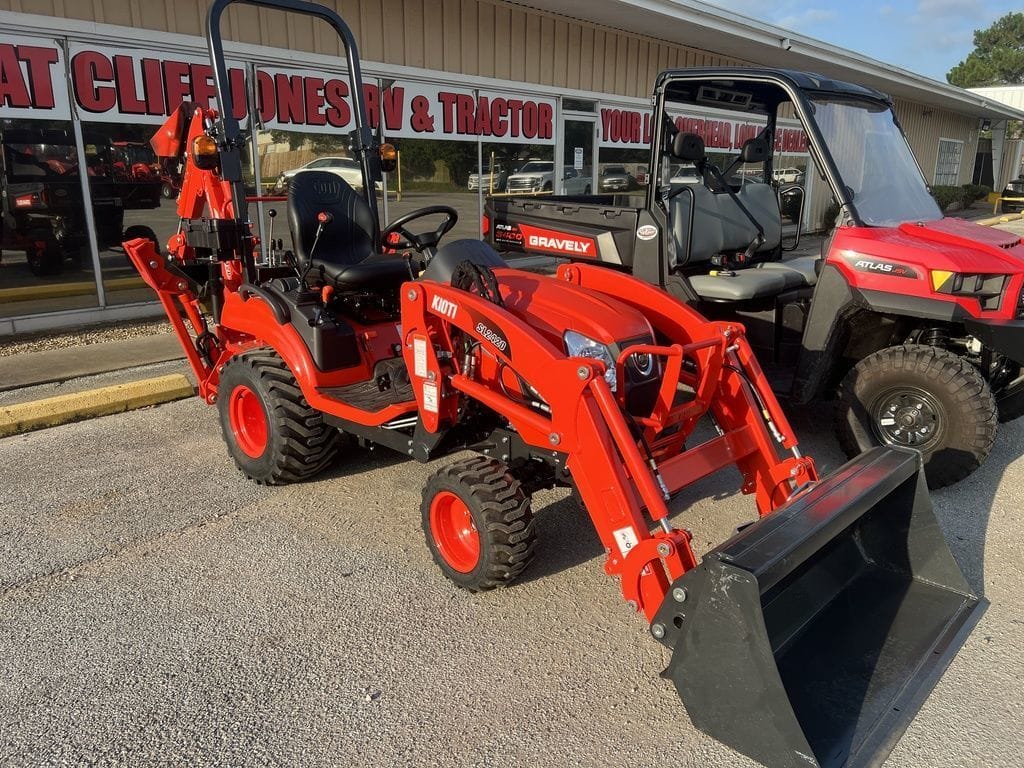 2023 Kioti CS2520S HST Equipment Image0