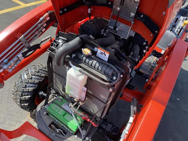 Image of Kioti CS2210 equipment image 4