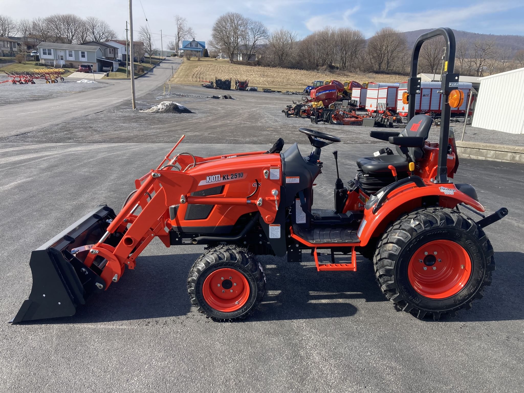 2023 Kioti CX2510 Equipment Image0