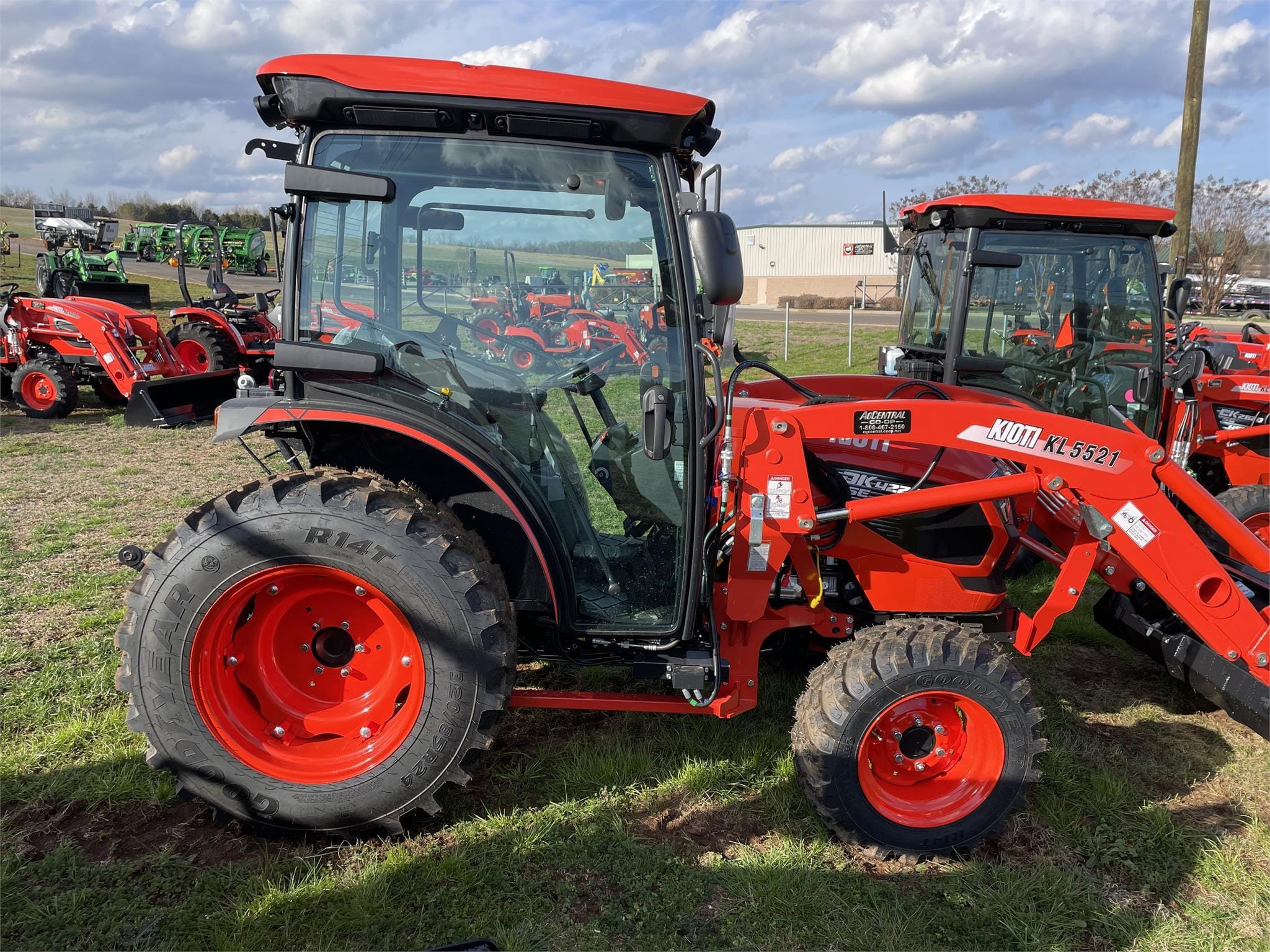 Main image Kioti DK4220SE