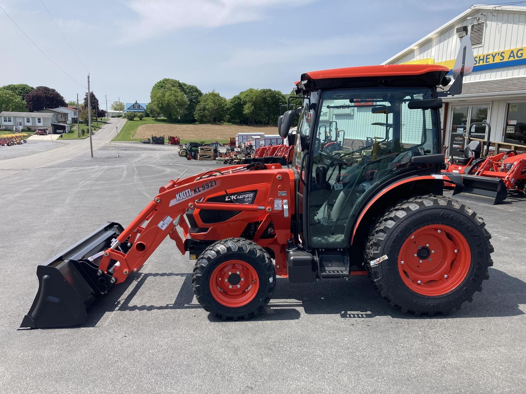 Main image Kioti DK4720SECH