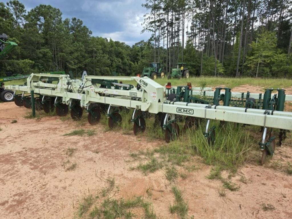 2023 KMC 6700 Equipment Image0