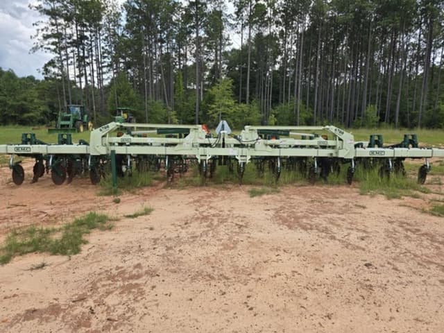 Image of KMC 6700 equipment image 3