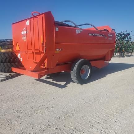 Image of Kuhn Knight RA142 equipment image 2